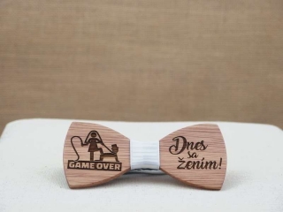 Drevený motýlik